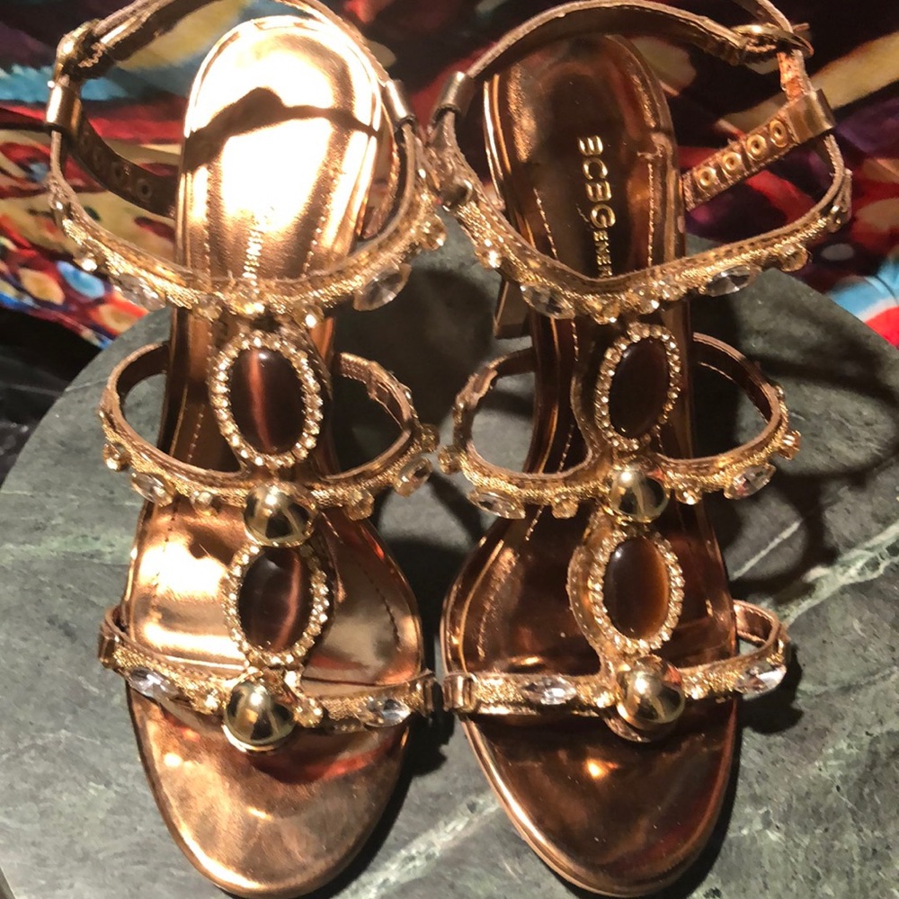 Shoes - Picture 5 of 5